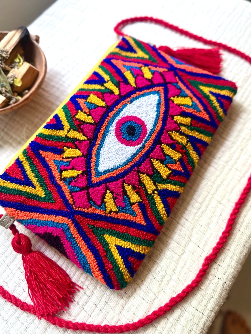Handcrafted Sacred Valley Crossbody Bag – Wayuu Style Evil Eye